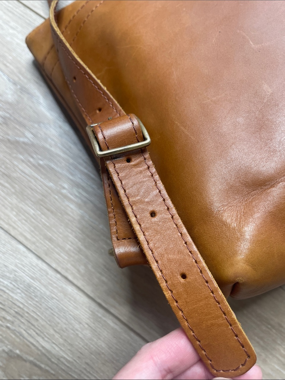 Portland Leather Tan Leather Zip-Front Tote Backpack - Picture 9 of 15